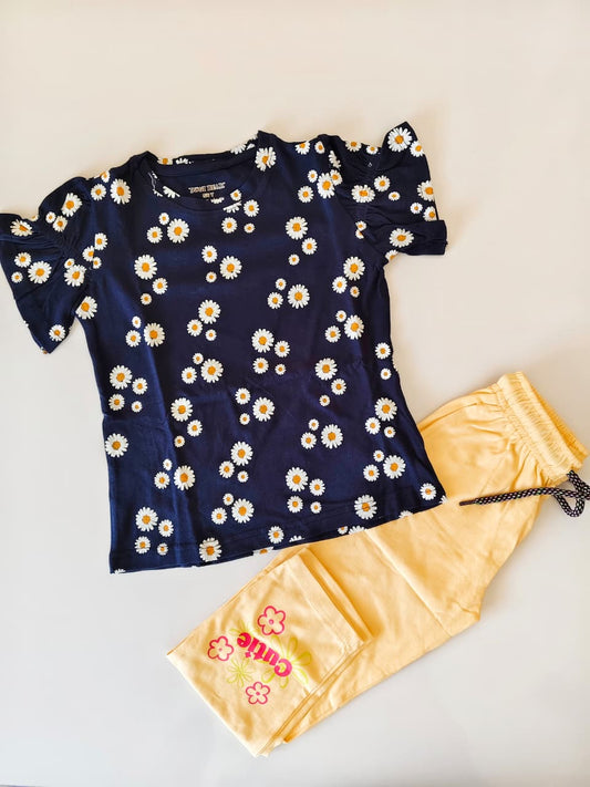 Black Daisy Flower Teens Stylish Tshirt Pant